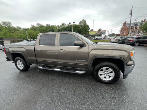 Used 2015 GMC Sierra 1500 SLE w/ SLE Value Package AWD/4WD image 4