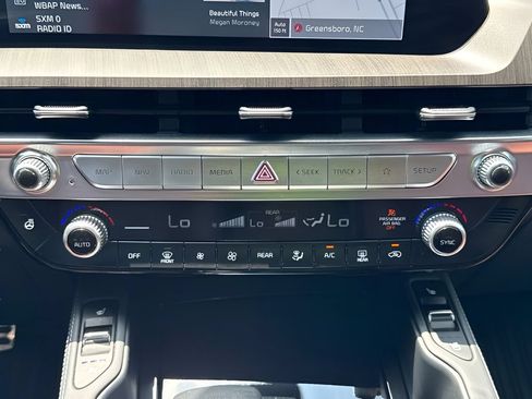 Used 2023 Kia Telluride SX Prestige AWD/4WD image 22