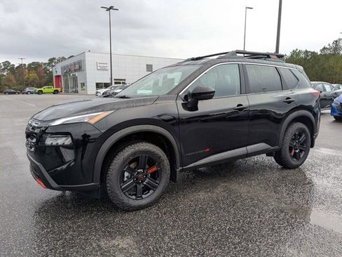 New 2026 Nissan Rogue SV image 8