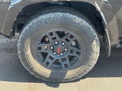 Used 2023 Toyota 4Runner TRD Off-Road Premium w/ Off Road Premium Plus Package AWD/4WD image 27