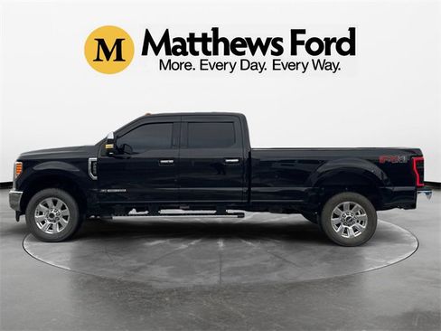 Used 2019 Ford F250 Lariat w/ Lariat Ultimate Package image 2
