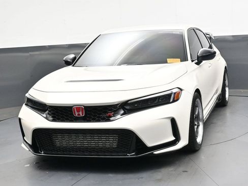 Used 2025 Honda Civic Type R image 8