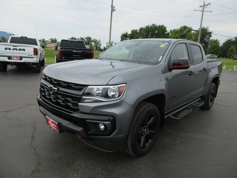 Certified 2021 Chevrolet Colorado LT w/ Redline Special Edition AWD/4WD image 13