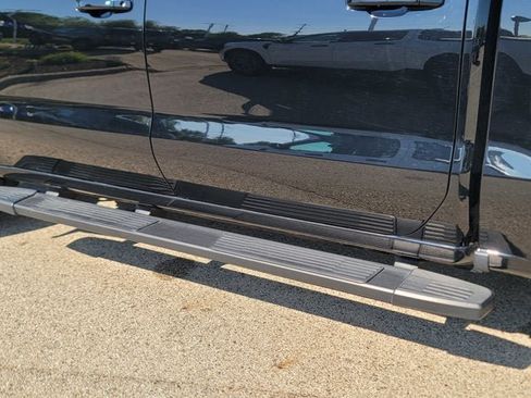 Used 2020 Chevrolet Silverado 1500 LT Trail Boss AWD/4WD image 18