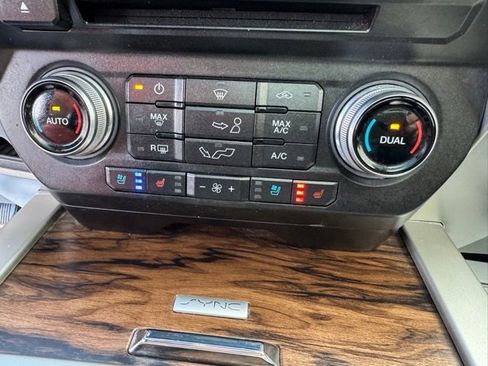 Used 2018 Ford F150 Lariat w/ Equipment Group 501A Mid AWD/4WD image 33