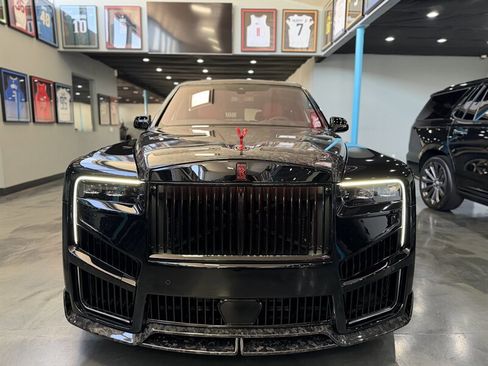 Used 2026 Rolls-Royce Cullinan image 4