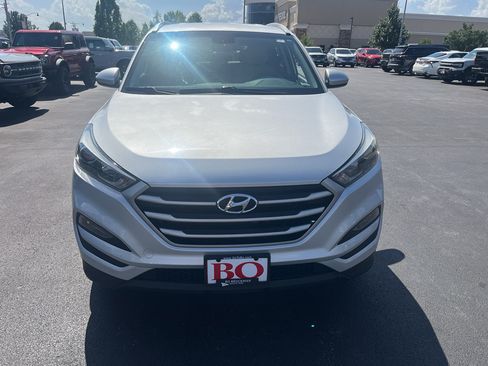 Used 2018 Hyundai Tucson SEL AWD/4WD image 2