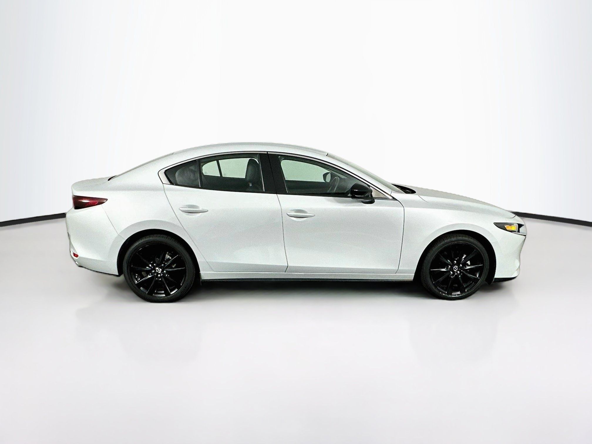 Used 2024 MAZDA MAZDA3 s FWD image 10