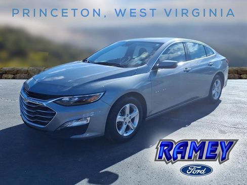 Used 2024 Chevrolet Malibu LT image 1