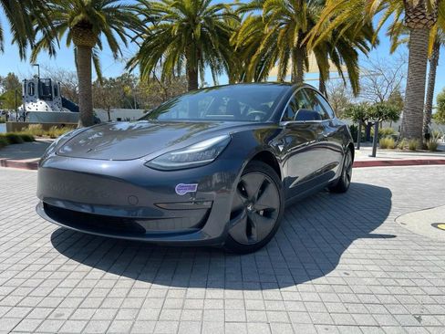 Used 2019 Tesla Model 3 Standard Range Plus RWD image 3