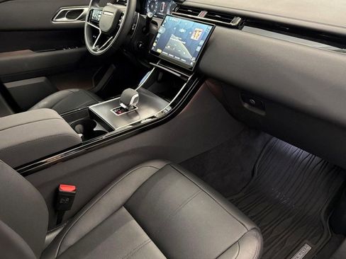 Certified 2026 Land Rover Range Rover Velar Dynamic SE AWD/4WD image 34