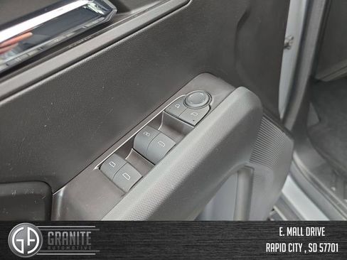 Used 2024 GMC Canyon Elevation w/ Convenience Package AWD/4WD image 11