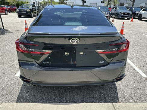 Used 2026 Toyota Camry SE w/ Convenience Package FWD image 7