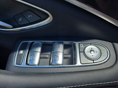 Used 2019 Mercedes-Benz S 560 4MATIC Sedan image 27