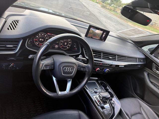 Used 2017 Audi Q7 2.0T Premium Plus w/ Premium Plus Package AWD/4WD image 12