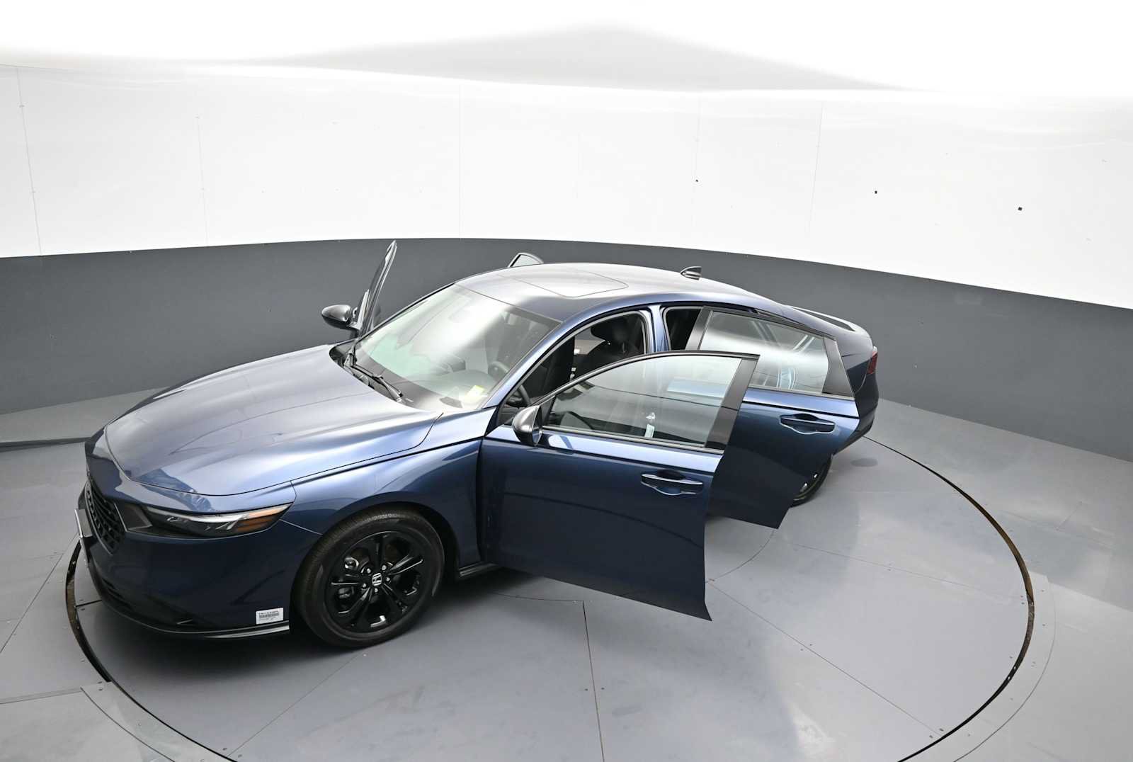 Used 2025 Honda Accord SE image 44