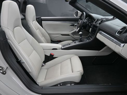 Certified 2023 Porsche 718 Boxster GTS image 23