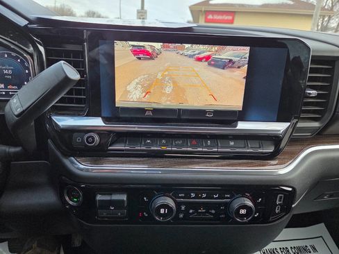 Used 2025 Chevrolet Silverado 1500 LT image 7