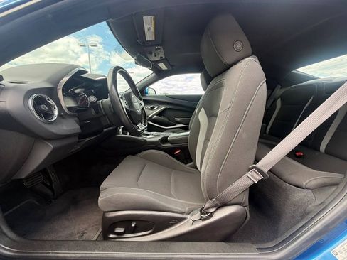 Used 2017 Chevrolet Camaro LT RWD image 14