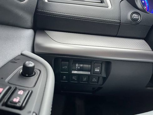 Used 2019 Subaru Outback 2.5i Premium AWD/4WD image 26