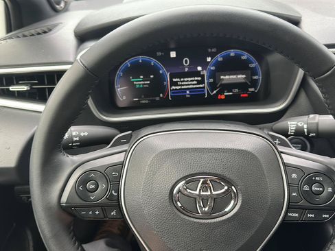 Used 2026 Toyota Corolla XSE FWD image 10