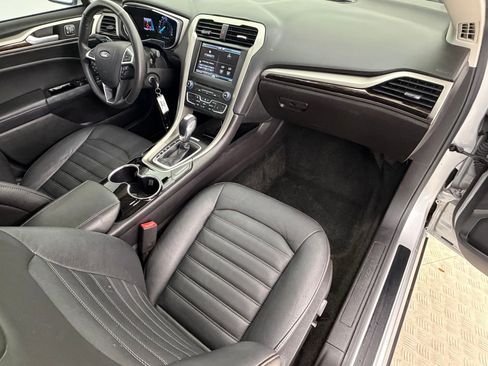 Used 2016 Ford Fusion SE w/ Equipment Group 202A image 30