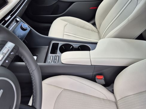 New 2026 Hyundai Sonata SEL FWD image 21