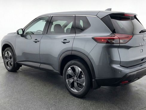 Used 2025 Nissan Rogue SV AWD/4WD image 6