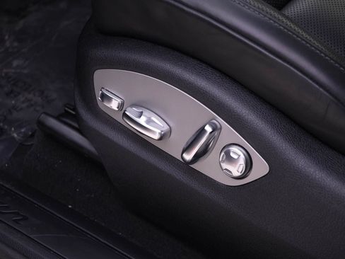 Certified 2024 Porsche Macan image 22