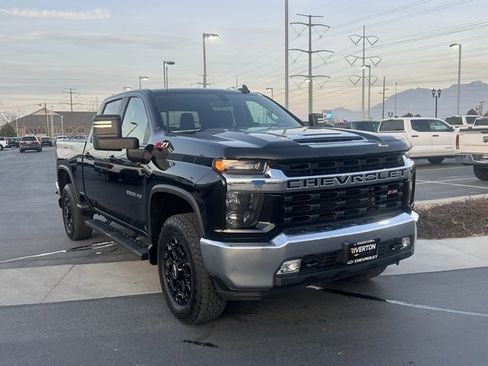 Certified 2022 Chevrolet Silverado 2500 LT w/ Convenience Package image 33