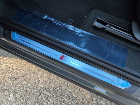 New 2025 Audi Q3 2.0T Premium image 11