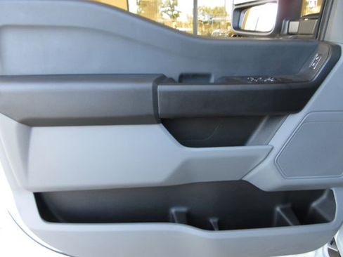 New 2026 Ford F250 XL w/ XL Chrome Package RWD image 11