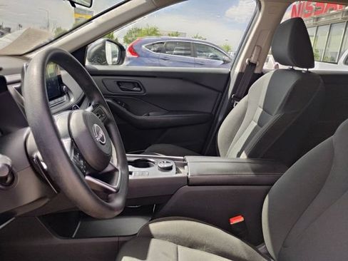 Used 2024 Nissan Rogue S AWD/4WD image 13