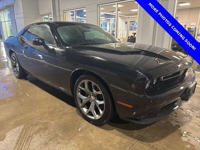 Used 2016 Dodge Challenger SXT