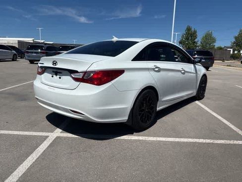 Used 2011 Hyundai Sonata GLS image 5
