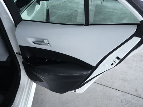 Used 2022 Toyota Corolla SE FWD image 33