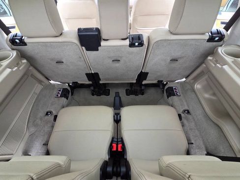 Used 2012 Land Rover LR4 HSE AWD/4WD image 38