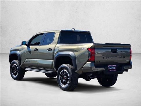 Used 2025 Toyota Tacoma TRD Off-Road w/ TRD Off Road Upgrade Package AWD/4WD image 8