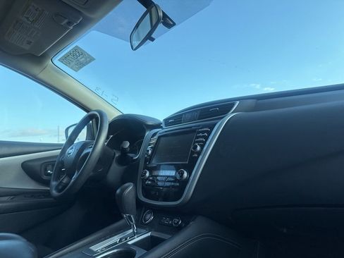 Used 2019 Nissan Murano S FWD image 25