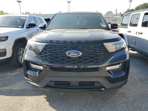 Used 2023 Ford Explorer ST-Line w/ Class IV Trailer Tow Package image 2