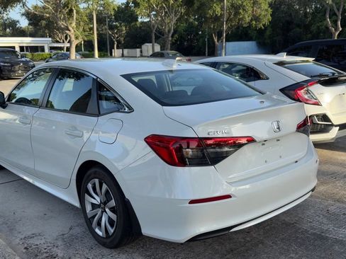 Used 2024 Honda Civic LX image 5