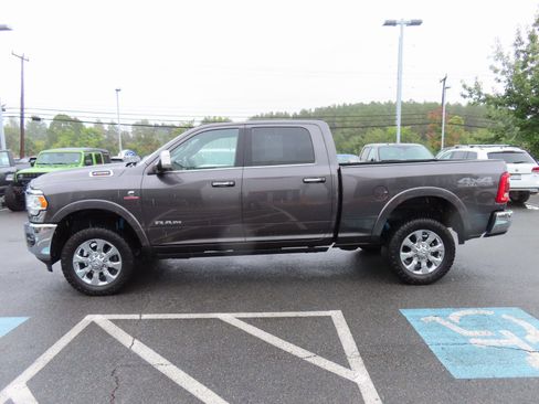 Used 2022 RAM 2500 Limited image 8
