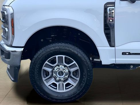 Used 2024 Ford F250 Lariat image 47