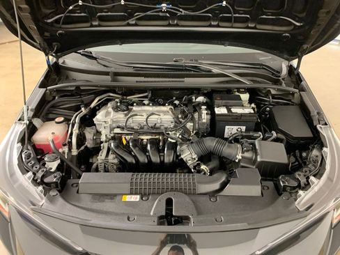 Used 2022 Toyota Corolla LE FWD image 39