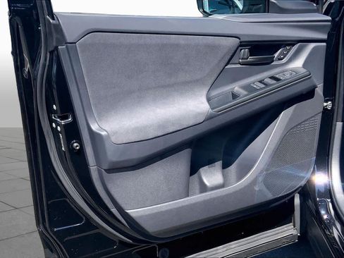 New 2026 Toyota C-HR AWD/4WD image 10