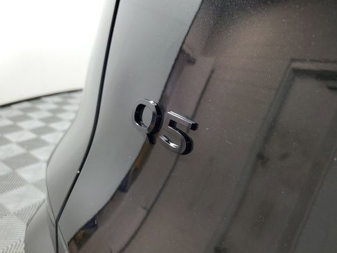 New 2025 Audi Q5 Premium Plus image 8