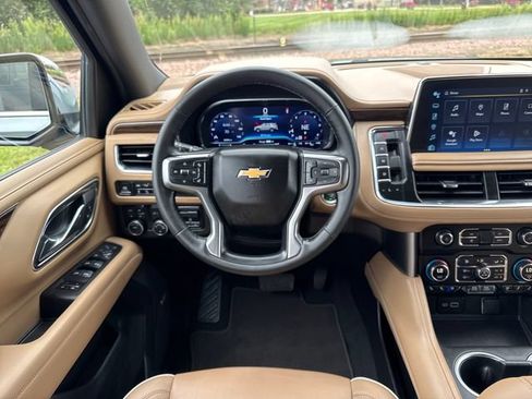 Used 2024 Chevrolet Tahoe Premier w/ Premium Package AWD/4WD image 13