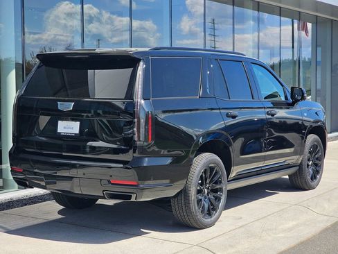 New 2026 Cadillac Escalade Sport w/ LPO, ONYX Package AWD/4WD image 5