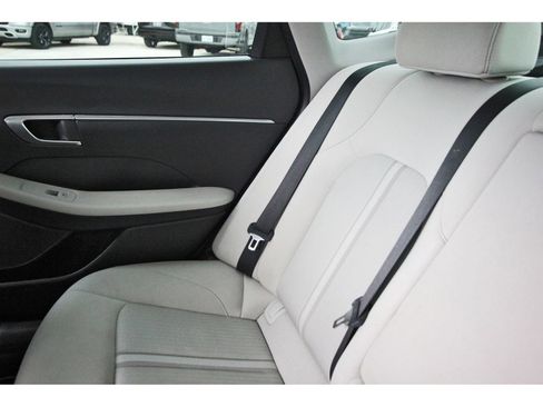 Used 2023 Hyundai Sonata SEL w/ Preferred Accessory Package image 14