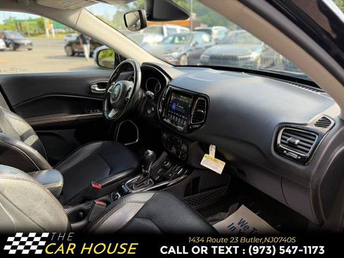 Used 2020 Jeep Compass Limited AWD/4WD image 22